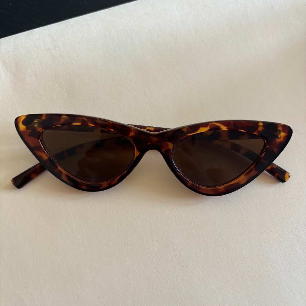 Chic Cheetah cat eye sunglasses Zara
